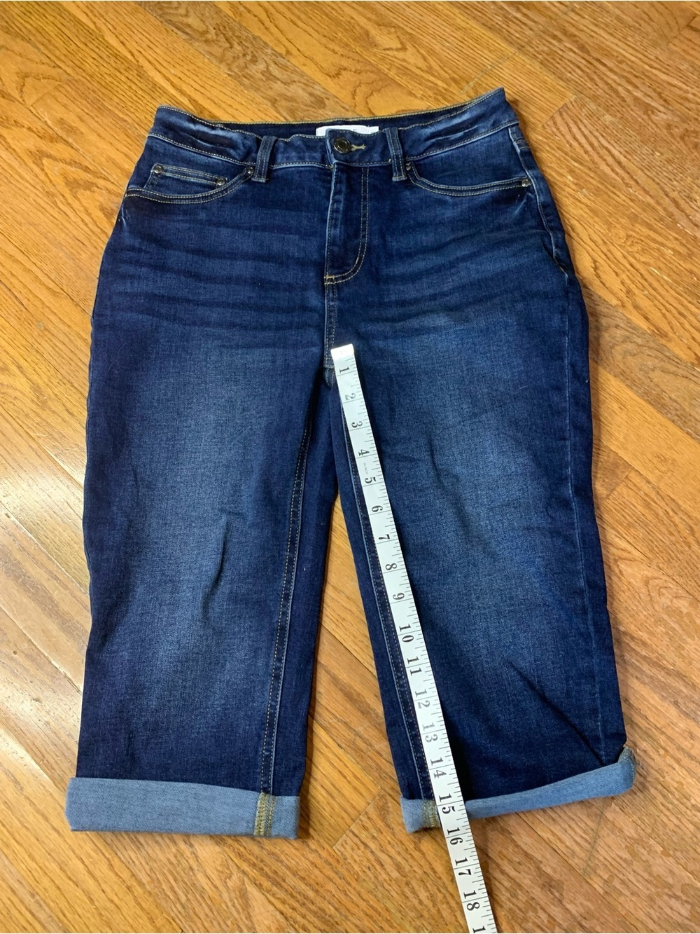 mySTYLE Dark Wash Denim Capris / Crop Jeans - Size 6 - Picture 6 of 8
